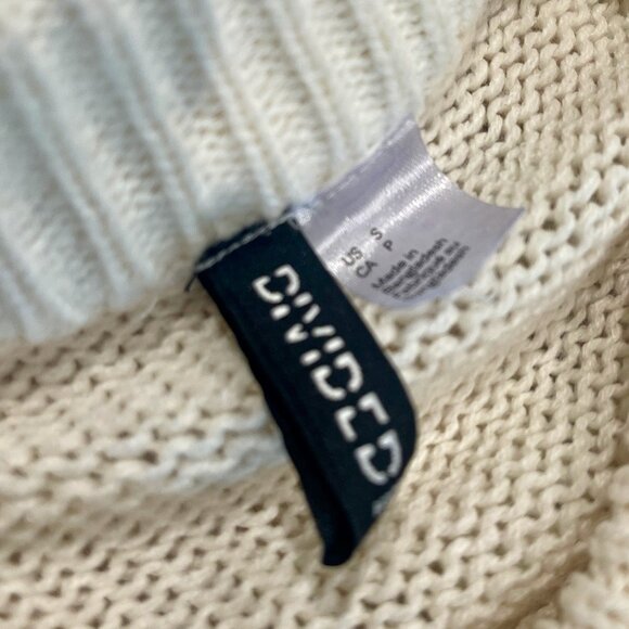 COPY - Divided Cream Bobble Sleeve Pull Over Oversized Chunky Crew Neck Sweater - Picture 9 of 9